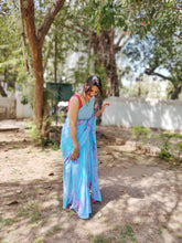 Load image into Gallery viewer, Gulabi Neela Amber Tie Dye Saree