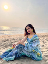 Load image into Gallery viewer, Rang ki Lehrein Tie Dye Saree