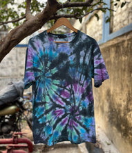 Load image into Gallery viewer, Twin Spiral Tie Dye T shirt