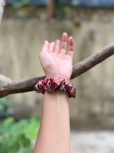 Load image into Gallery viewer, Chocolate Shine Tie Dye Scrunchie
